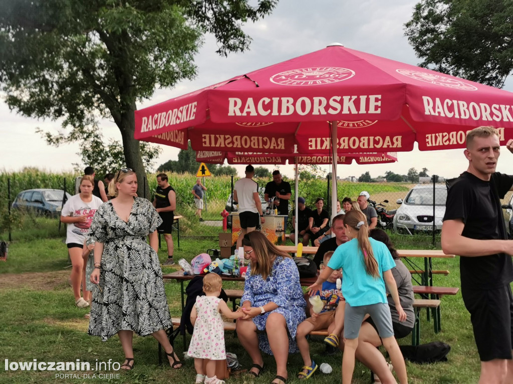 Rodzinny piknik sportowy w Woli Mąkolskiej