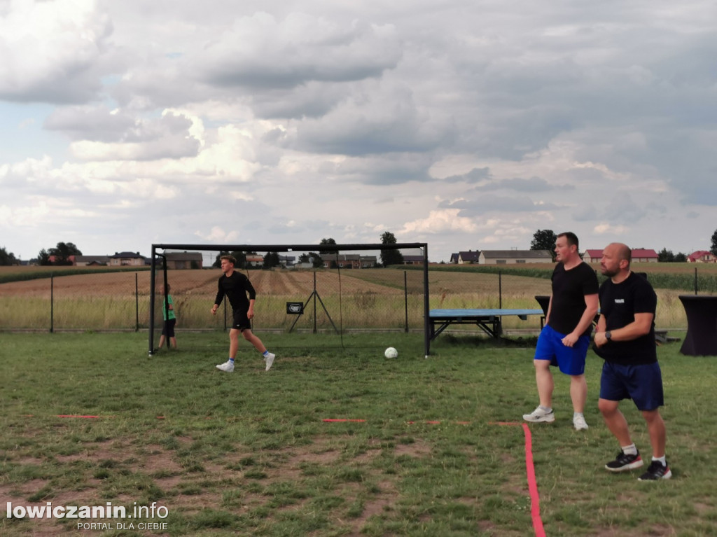 Rodzinny piknik sportowy w Woli Mąkolskiej