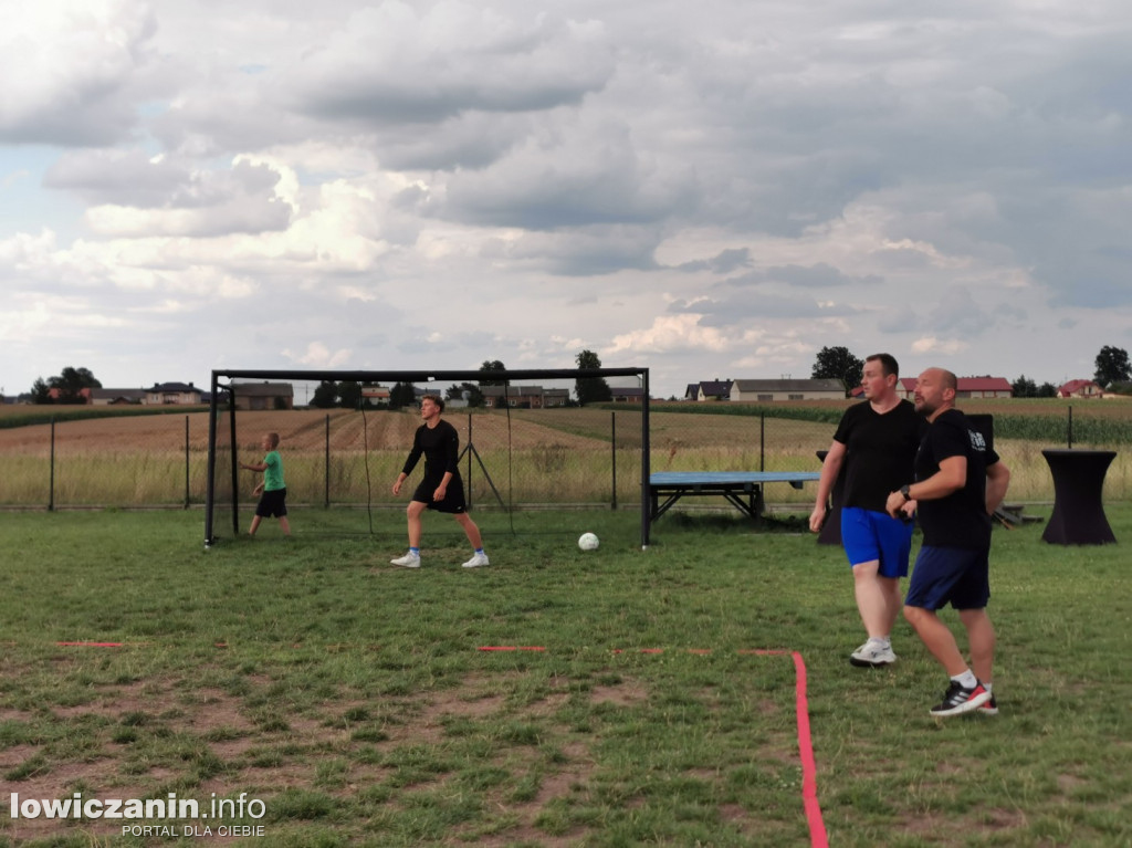 Rodzinny piknik sportowy w Woli Mąkolskiej