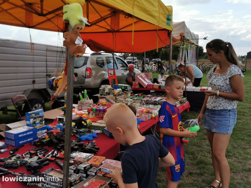Rodzinny piknik sportowy w Woli Mąkolskiej
