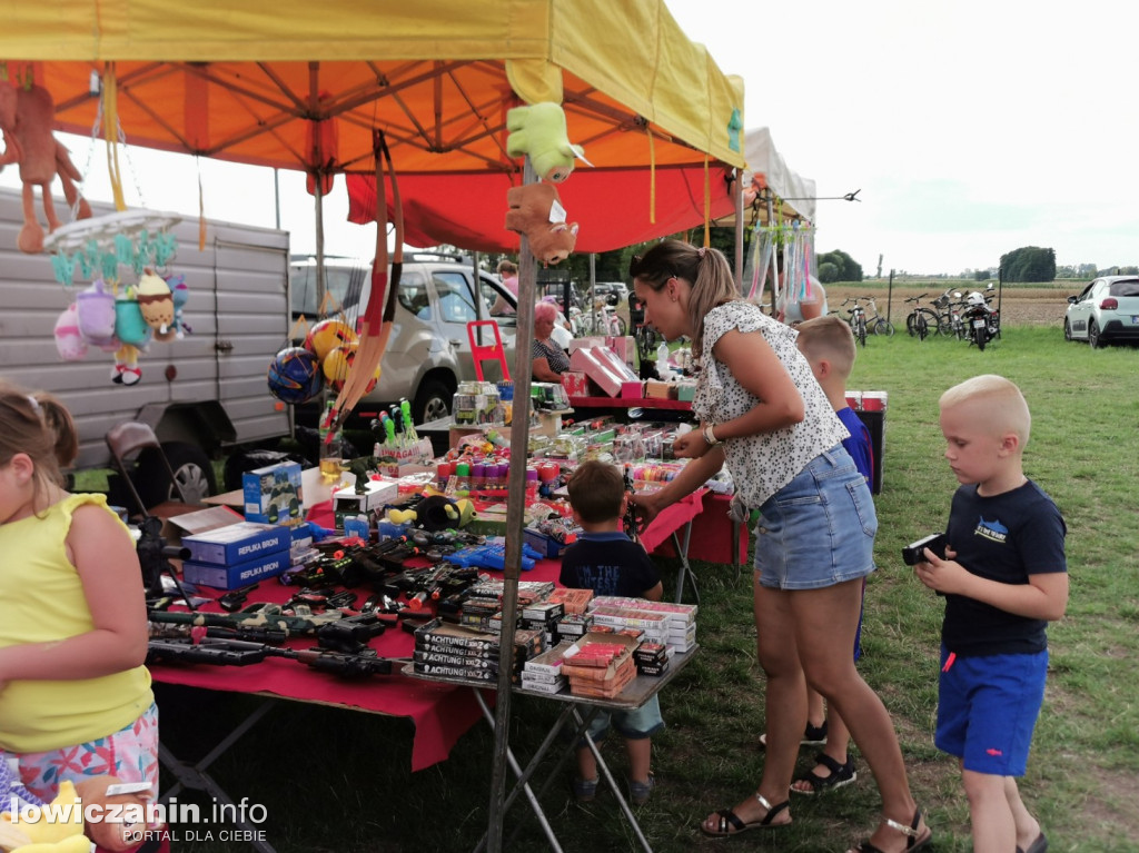 Rodzinny piknik sportowy w Woli Mąkolskiej