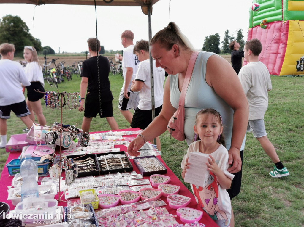 Rodzinny piknik sportowy w Woli Mąkolskiej