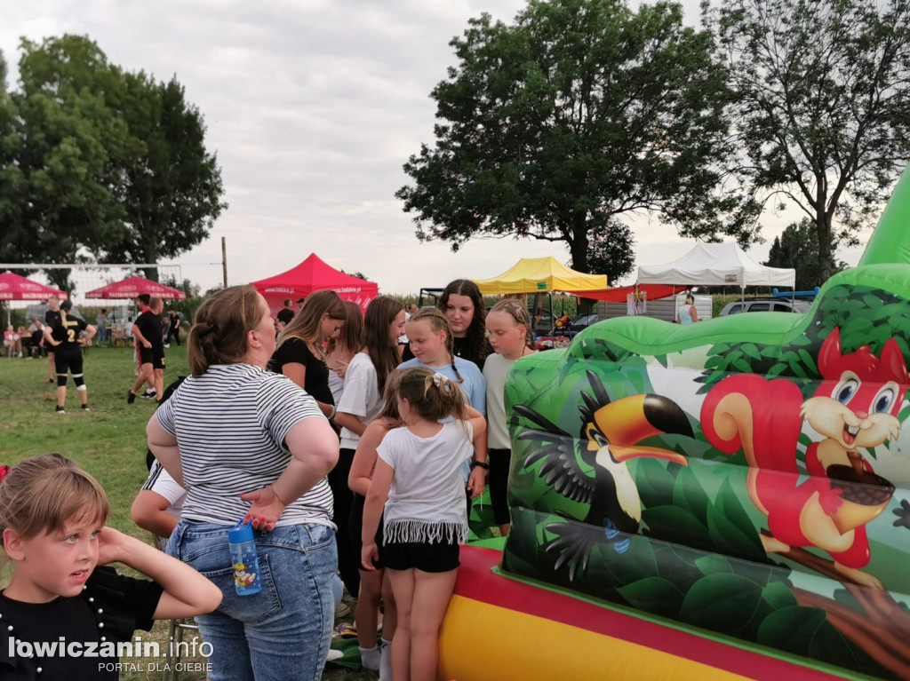 Rodzinny piknik sportowy w Woli Mąkolskiej