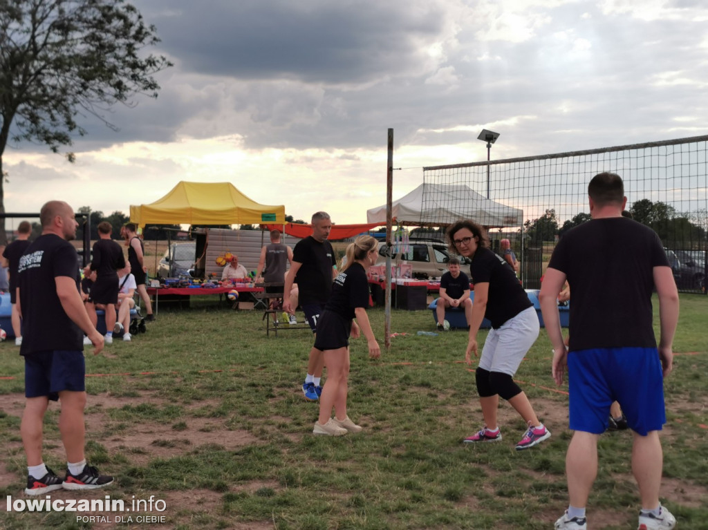 Rodzinny piknik sportowy w Woli Mąkolskiej