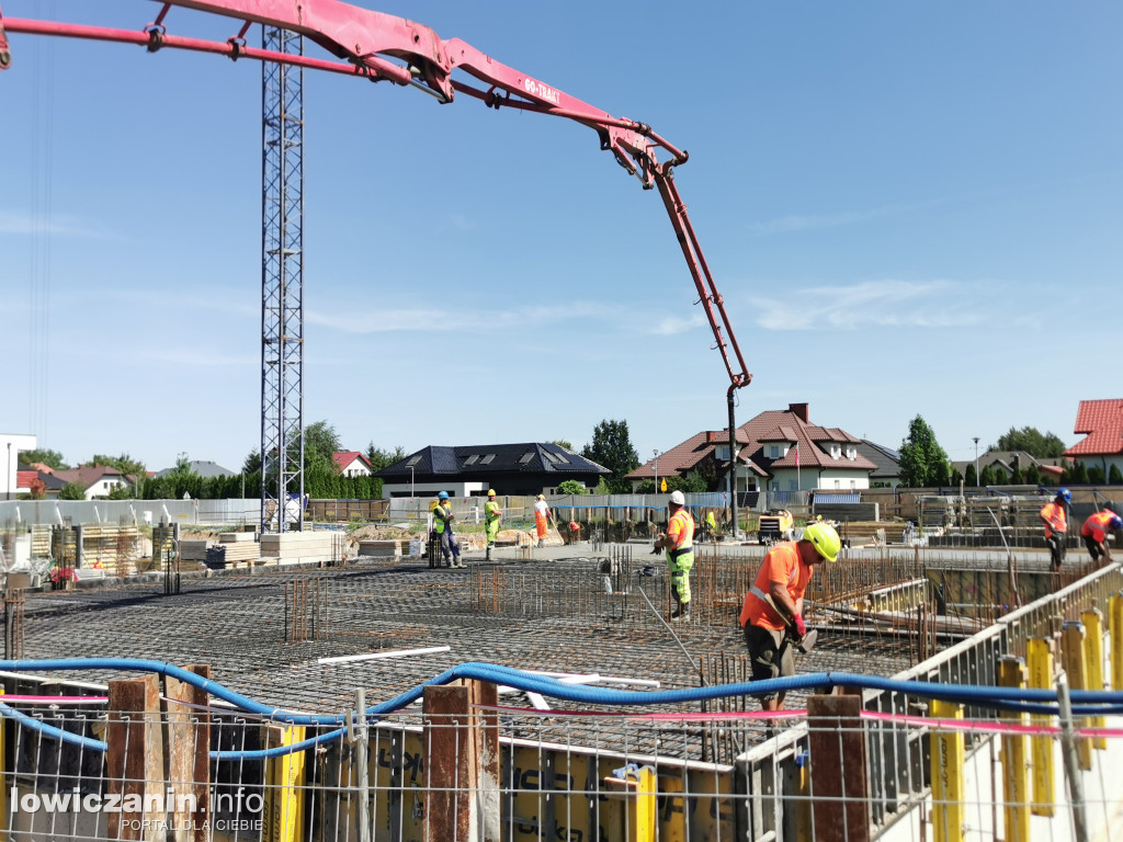 Rosną spółdzielcze bloki na Bratkowicach