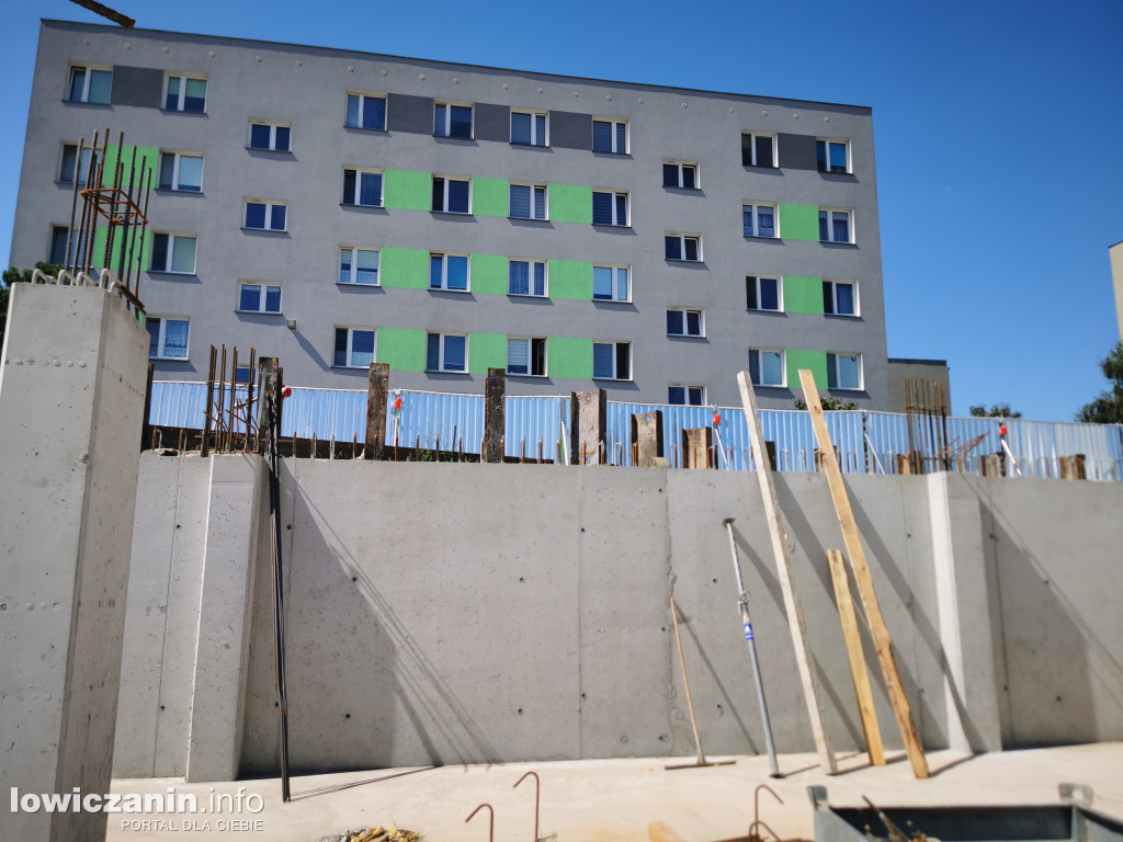 Rosną spółdzielcze bloki na Bratkowicach