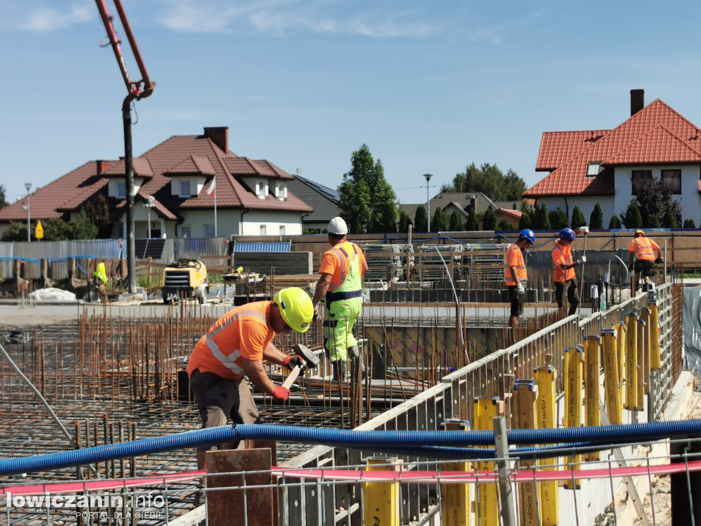 Rosną spółdzielcze bloki na Bratkowicach