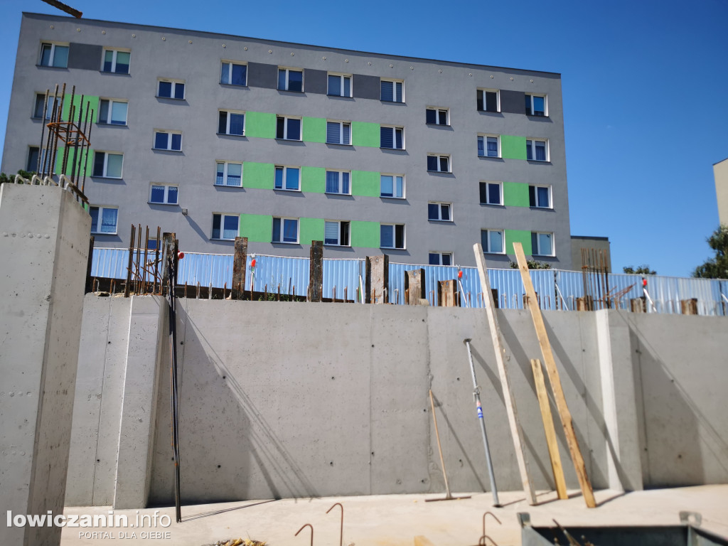 Rosną spółdzielcze bloki na Bratkowicach