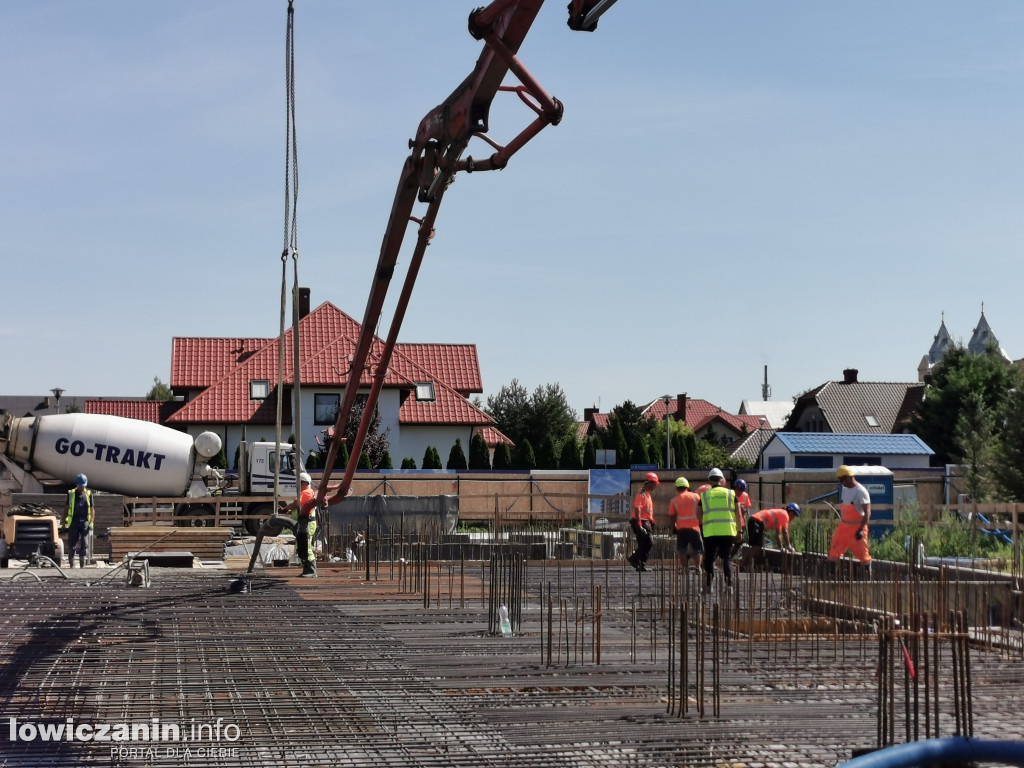 Rosną spółdzielcze bloki na Bratkowicach