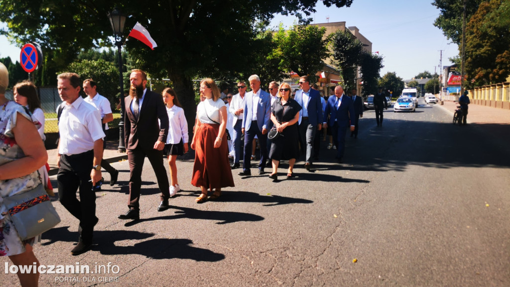 Uroczystości patriotyczne pod pomnikiem Piłsudskiego