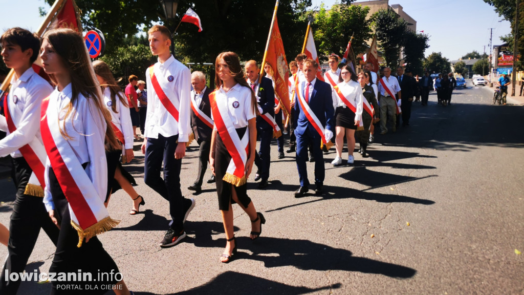 Uroczystości patriotyczne pod pomnikiem Piłsudskiego