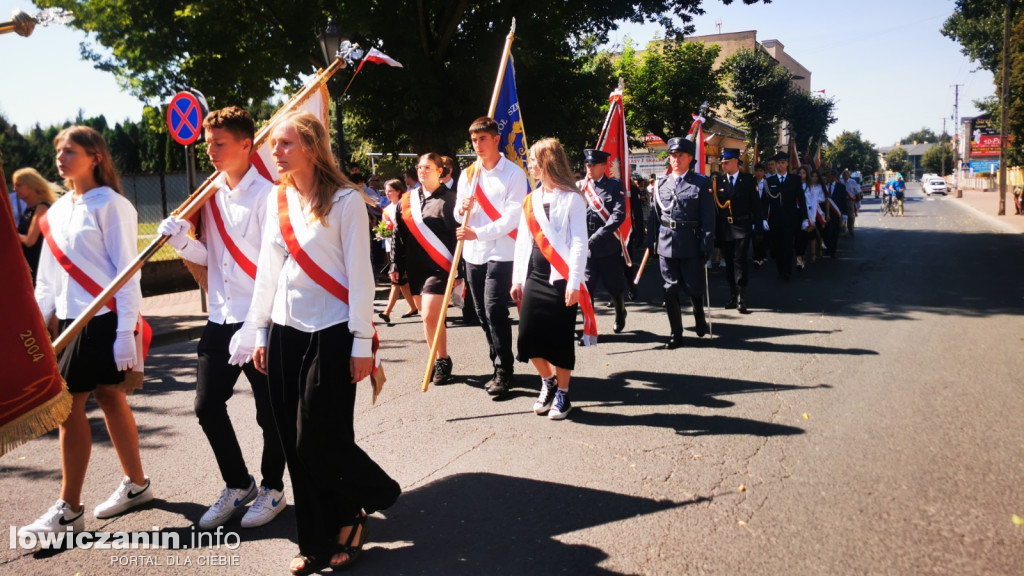 Uroczystości patriotyczne pod pomnikiem Piłsudskiego