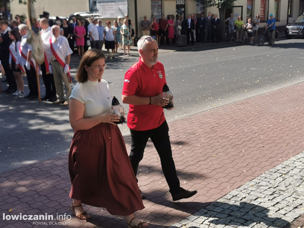 Uroczystości patriotyczne pod pomnikiem Piłsudskiego