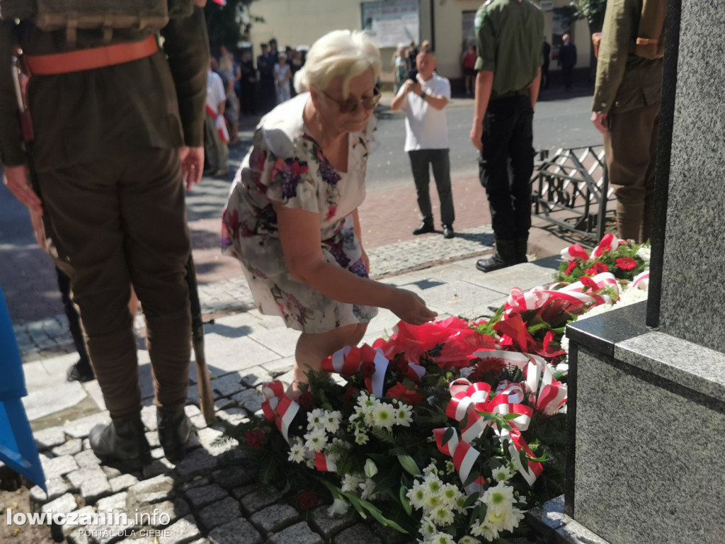 Uroczystości patriotyczne pod pomnikiem Piłsudskiego