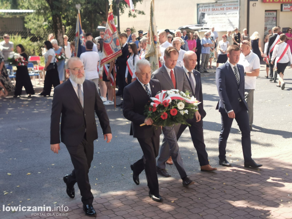 Uroczystości patriotyczne pod pomnikiem Piłsudskiego