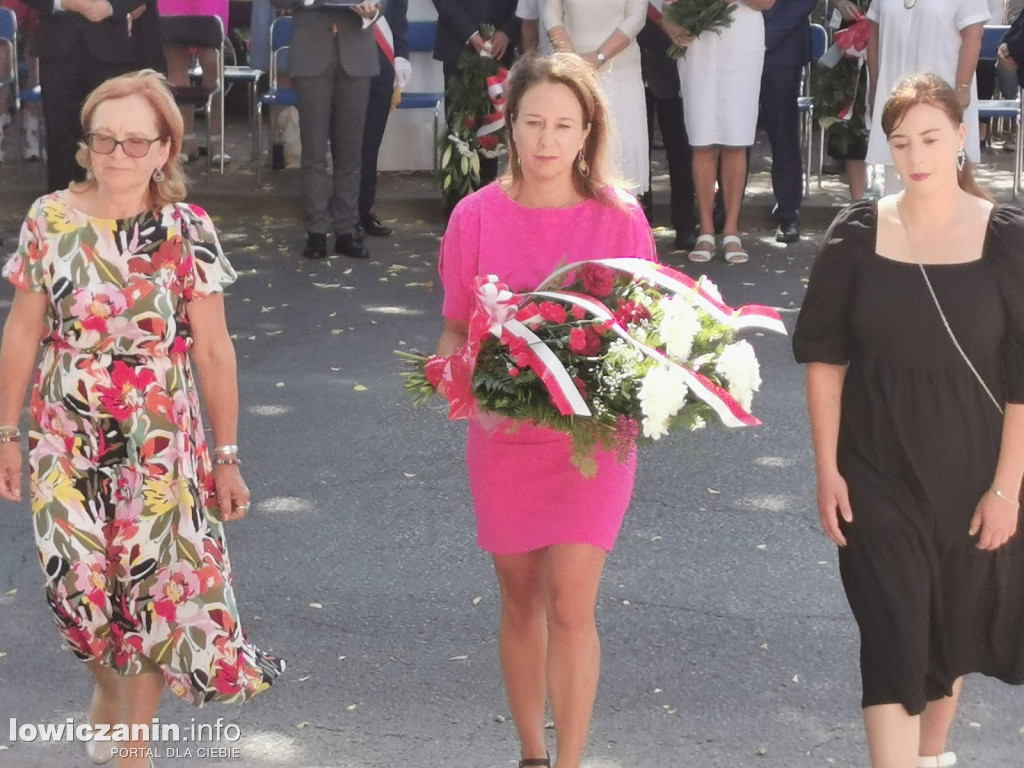 Uroczystości patriotyczne pod pomnikiem Piłsudskiego