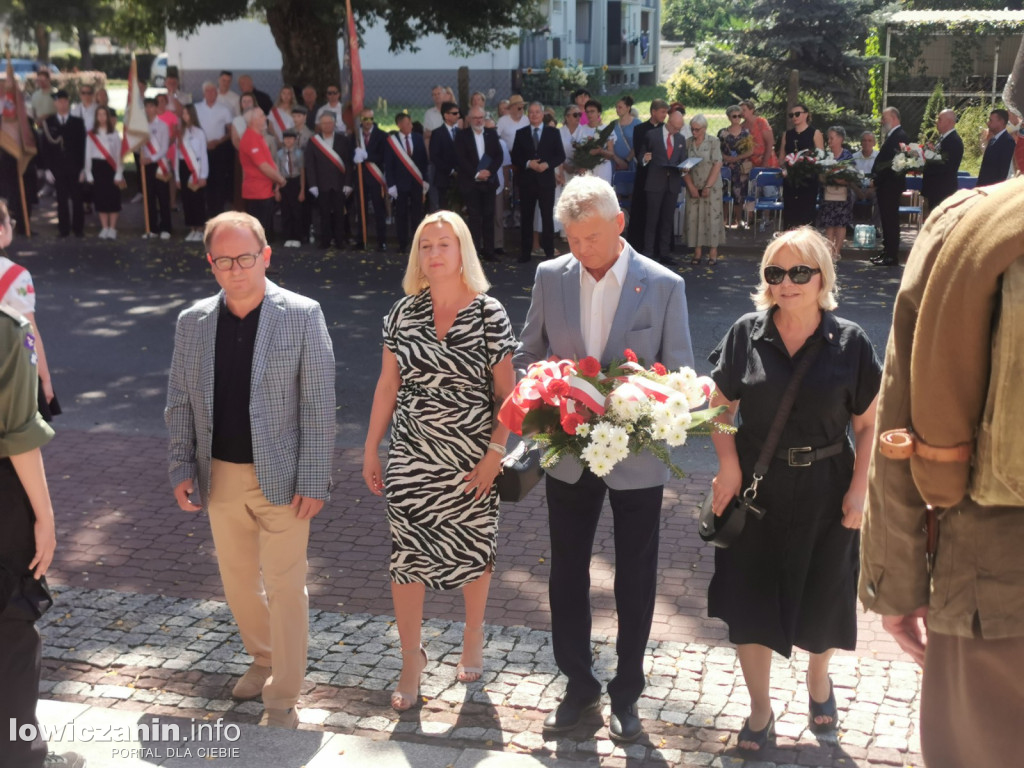 Uroczystości patriotyczne pod pomnikiem Piłsudskiego