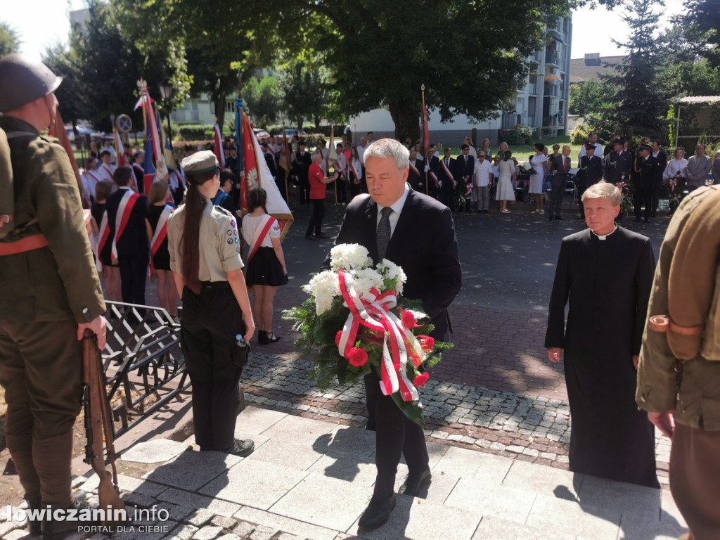 Uroczystości patriotyczne pod pomnikiem Piłsudskiego