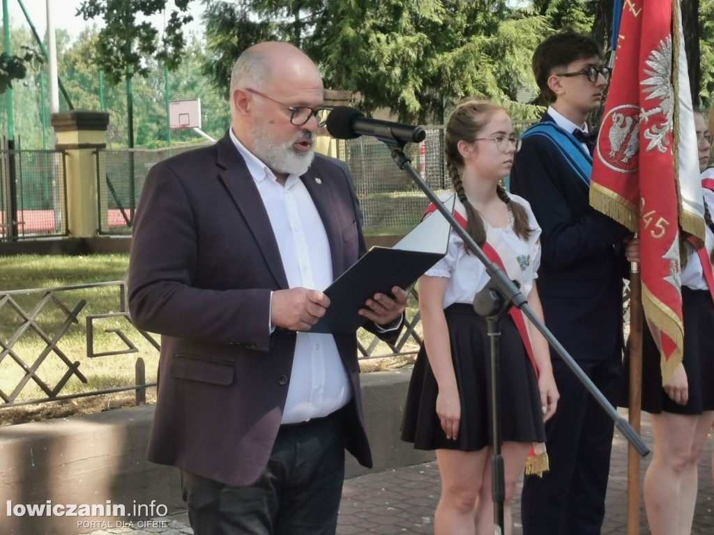 Uroczystości patriotyczne pod pomnikiem Piłsudskiego