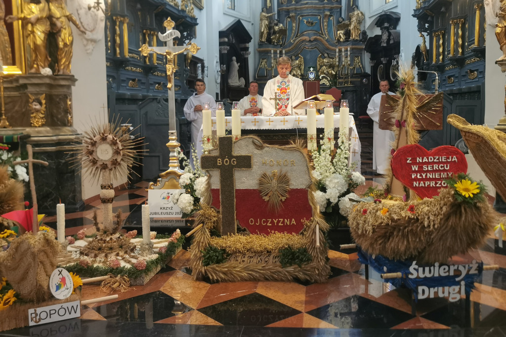 Dożynki w parafii katedralnej