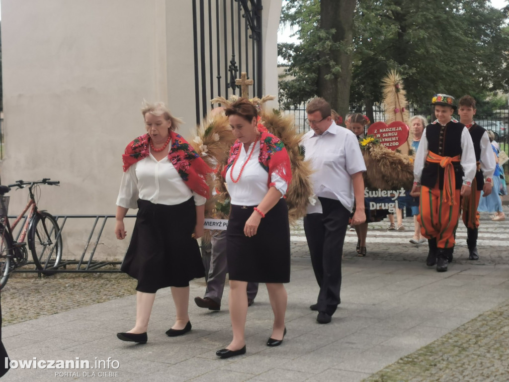 Dożynki w parafii katedralnej