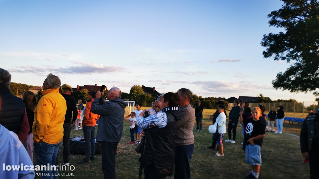 300 balonów poszybowało w niebo