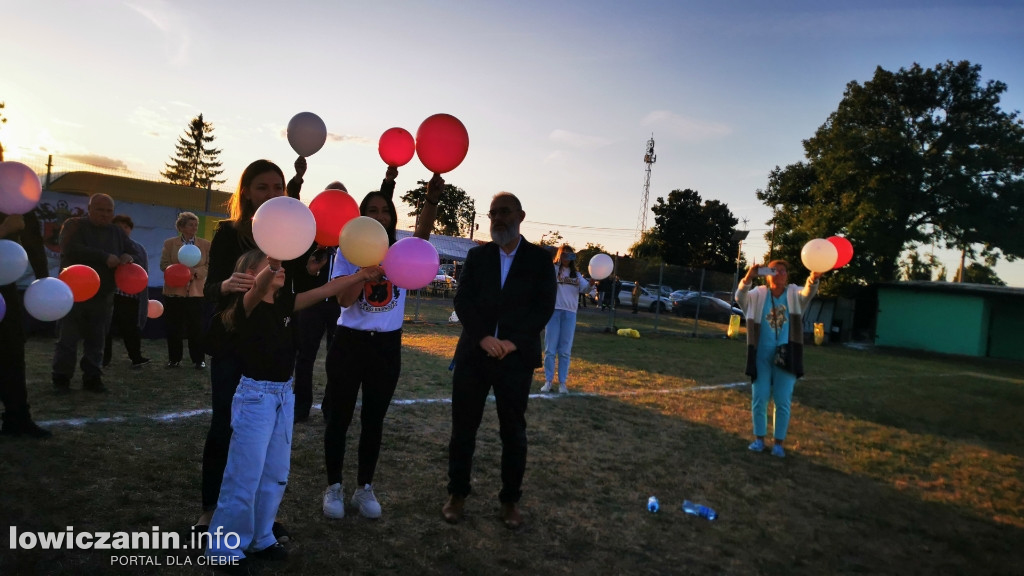 300 balonów poszybowało w niebo