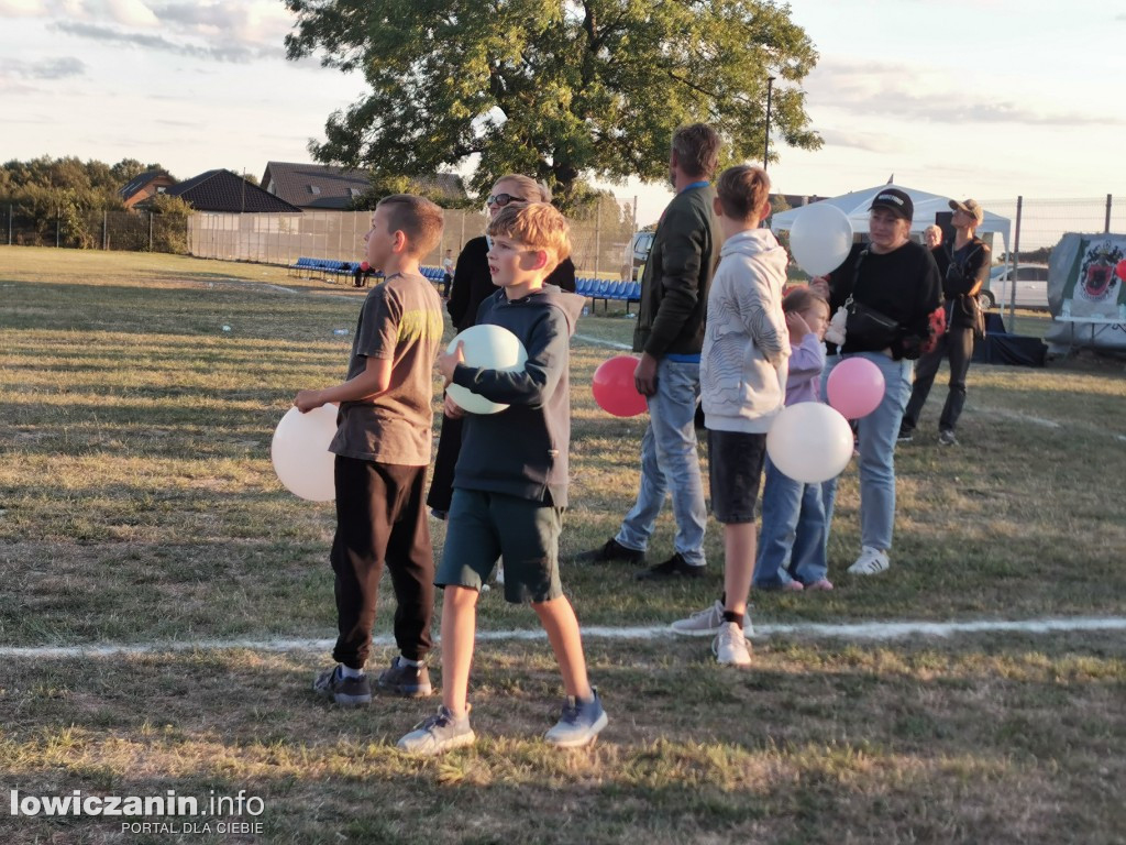 300 balonów poszybowało w niebo
