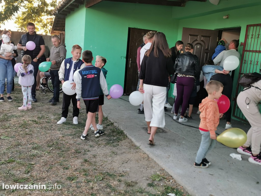 300 balonów poszybowało w niebo