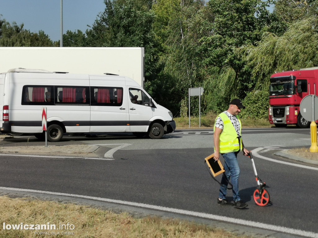 Wypadek na skrzyżowaniu ul. Warszawskiej i DK 92 w Łowiczu