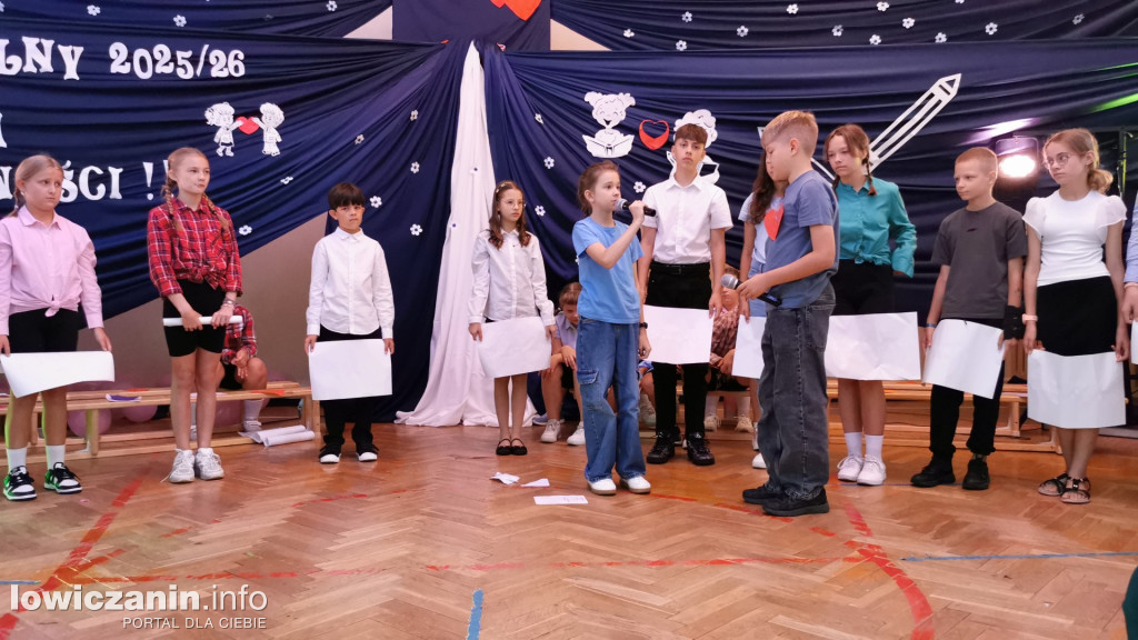 Rozpoczęcie roku szkolnego w SP1 w Łowiczu