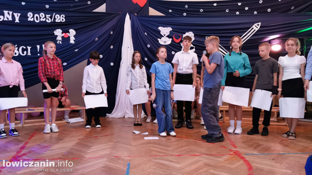 Rozpoczęcie roku szkolnego w SP1 w Łowiczu