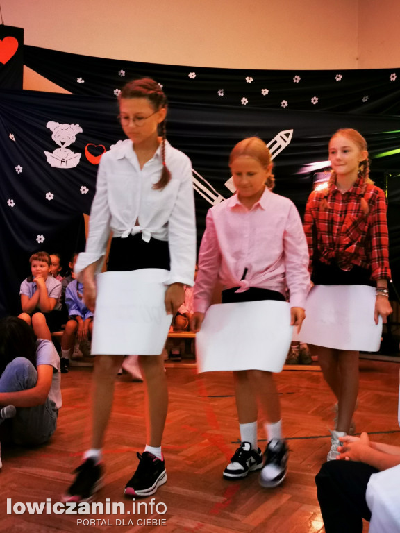 Rozpoczęcie roku szkolnego w SP1 w Łowiczu