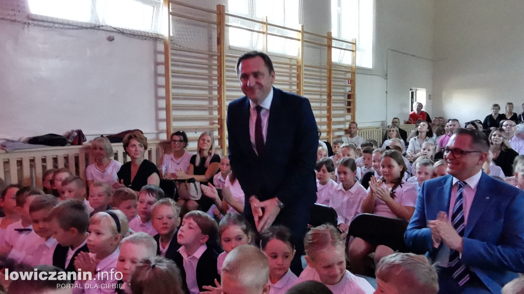 Rozpoczęcie roku szkolnego w SP1 w Łowiczu