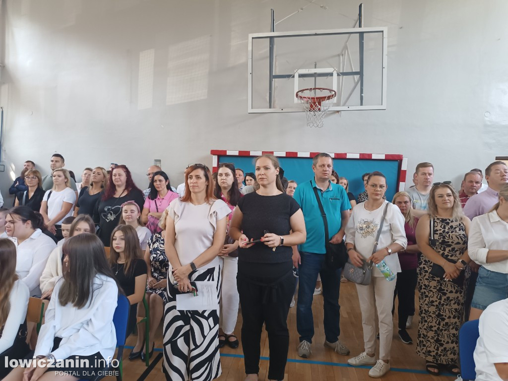 Rozpoczęcie roku szkolnego w SP 4 w Łowiczu