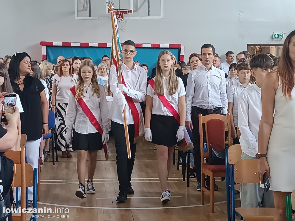 Rozpoczęcie roku szkolnego w SP 4 w Łowiczu