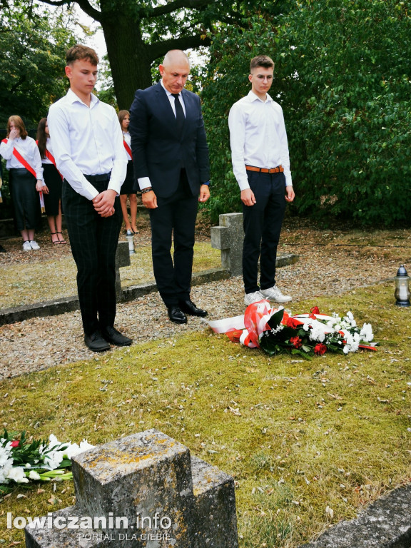 1 września w Łowiczu. Uroczystości na cmentarzu wojennym przy ul. Listopadowej