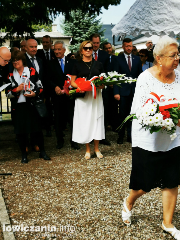 1 września w Łowiczu. Uroczystości na cmentarzu wojennym przy ul. Listopadowej