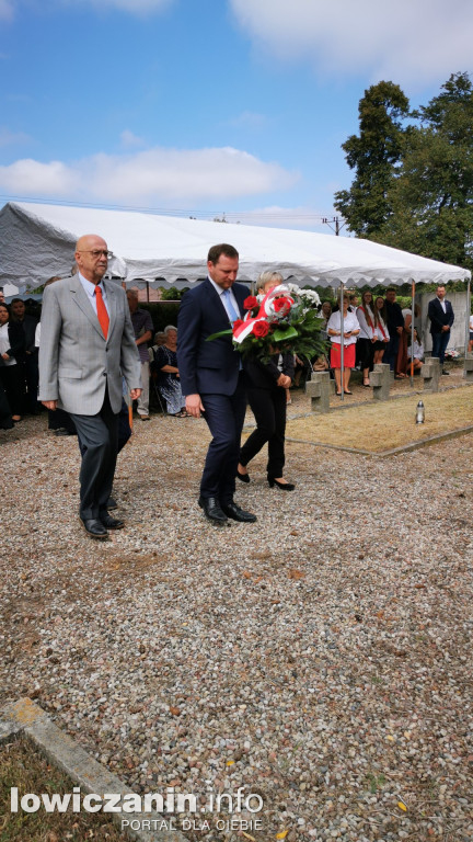 1 września w Łowiczu. Uroczystości na cmentarzu wojennym przy ul. Listopadowej
