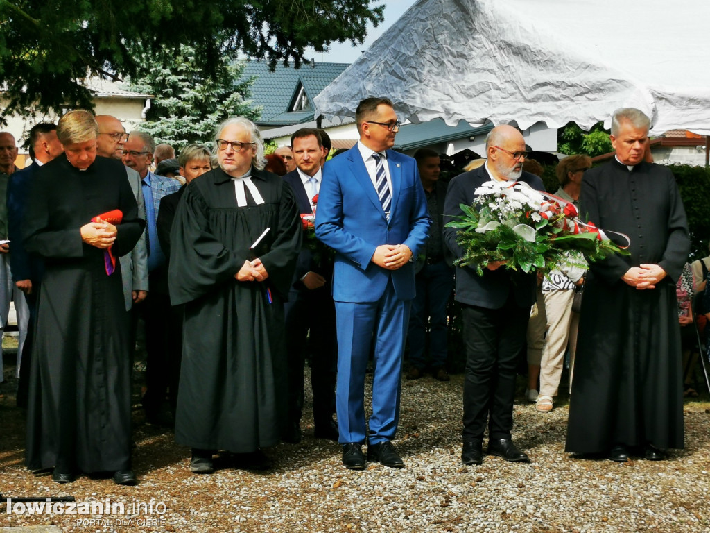 1 września w Łowiczu. Uroczystości na cmentarzu wojennym przy ul. Listopadowej
