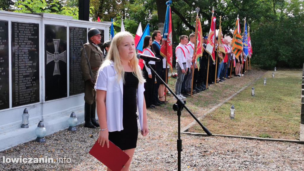 1 września w Łowiczu. Uroczystości na cmentarzu wojennym przy ul. Listopadowej