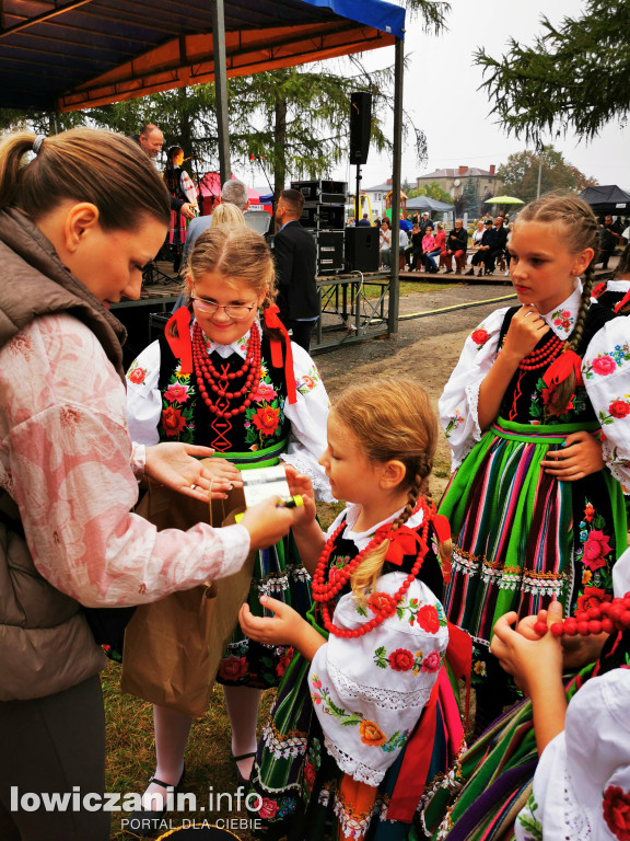 Piknik integracyjny przy Domu na 105