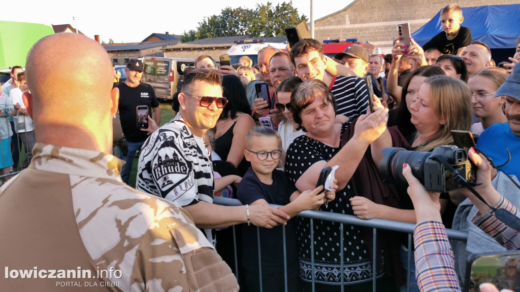 Zenek Martyniuk zaśpiewał i spotkał się z publicznoscią