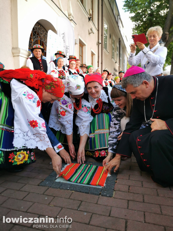 Odsłonięcie Gwiozd łowickich
