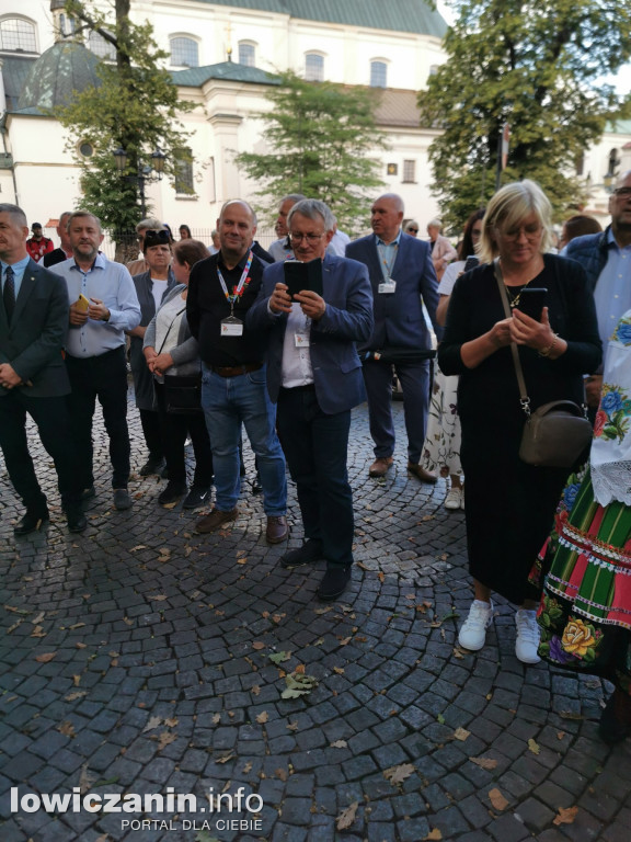 Odsłonięcie Gwiozd łowickich