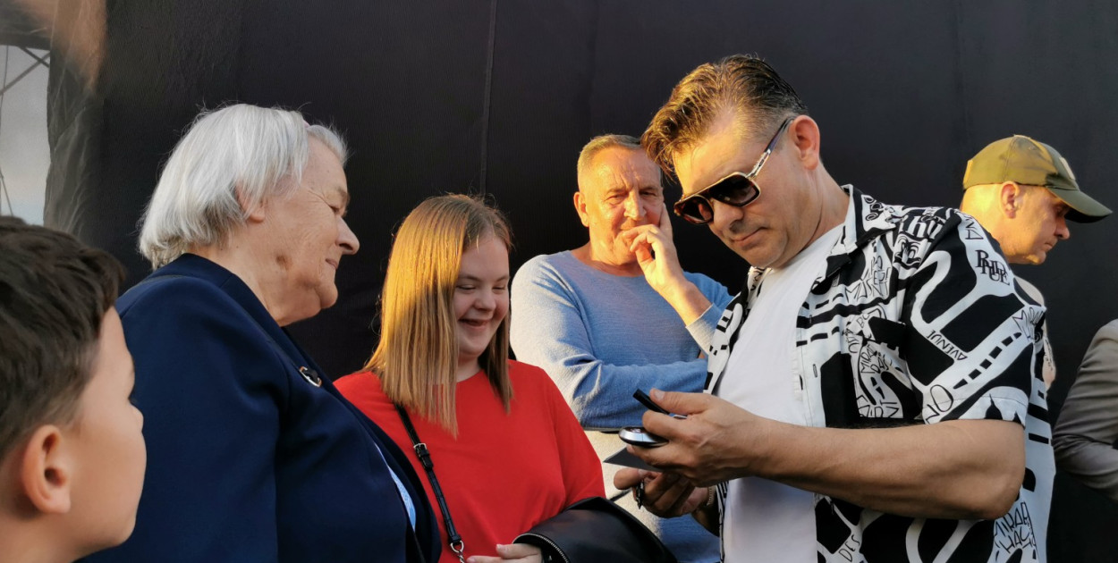 Zenek Martyniuk zaśpiewał i spotkał się z publicznoscią