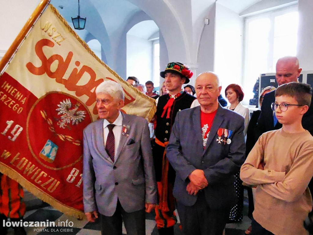 Kogo odznaczyła łowicka Solidarność?