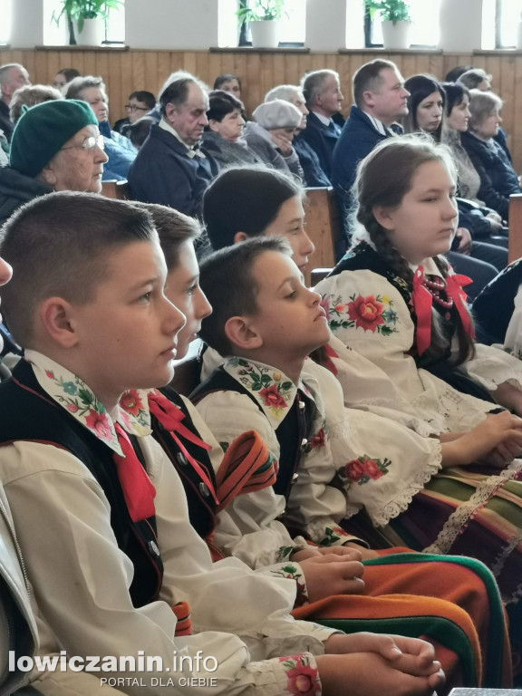 Abp Wacław Depo w parafii Boczki Chełmońskie