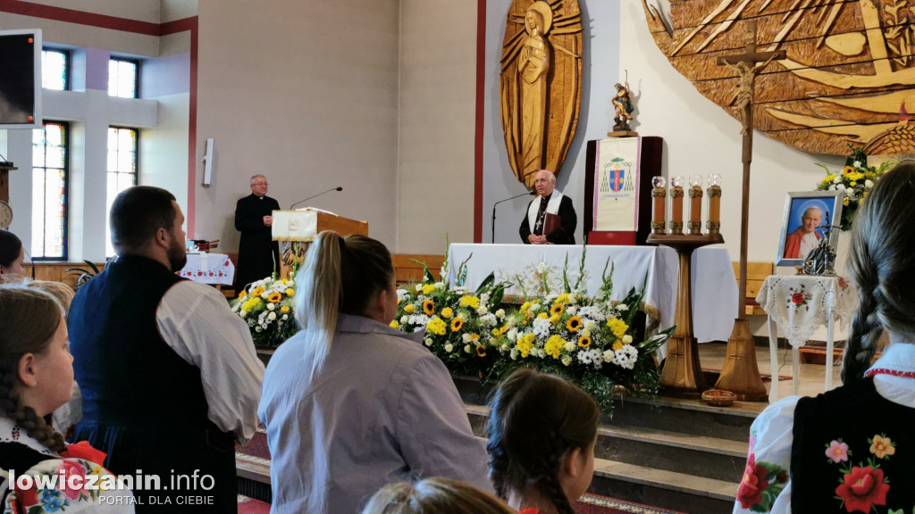 Abp Wacław Depo w parafii Boczki Chełmońskie