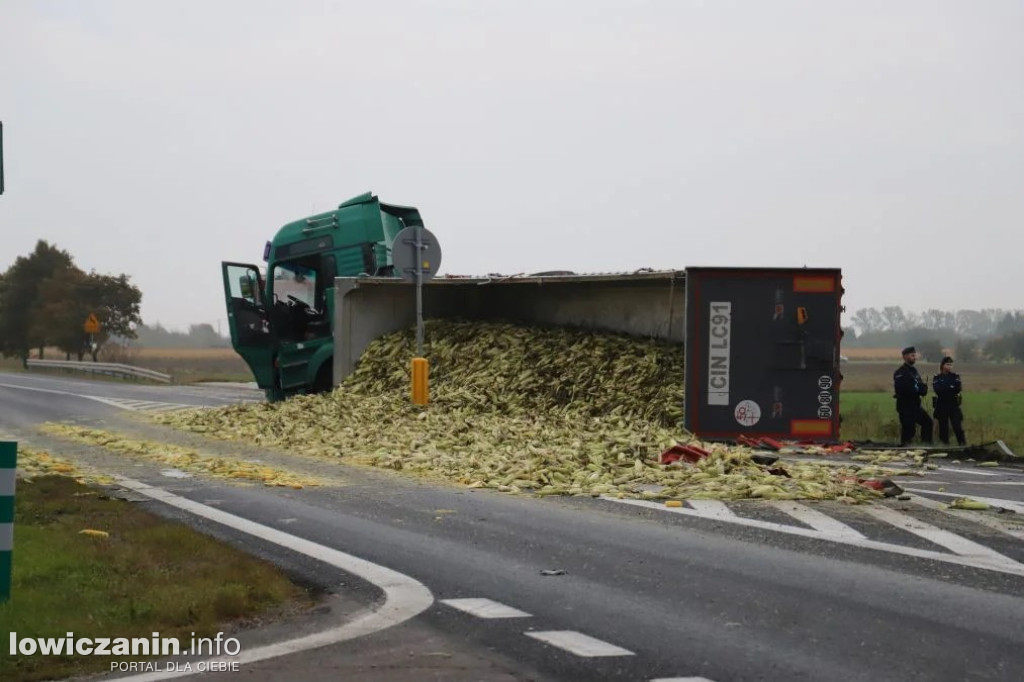 Zderzenie ciężarówek na DK 92